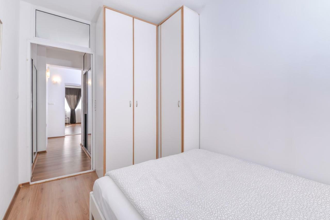 Eleganto - Central 2Bd Stylish Apartment By Flat Mаnager Sofia Eksteriør billede
